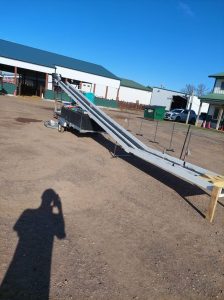 Valve-Cover-race-track